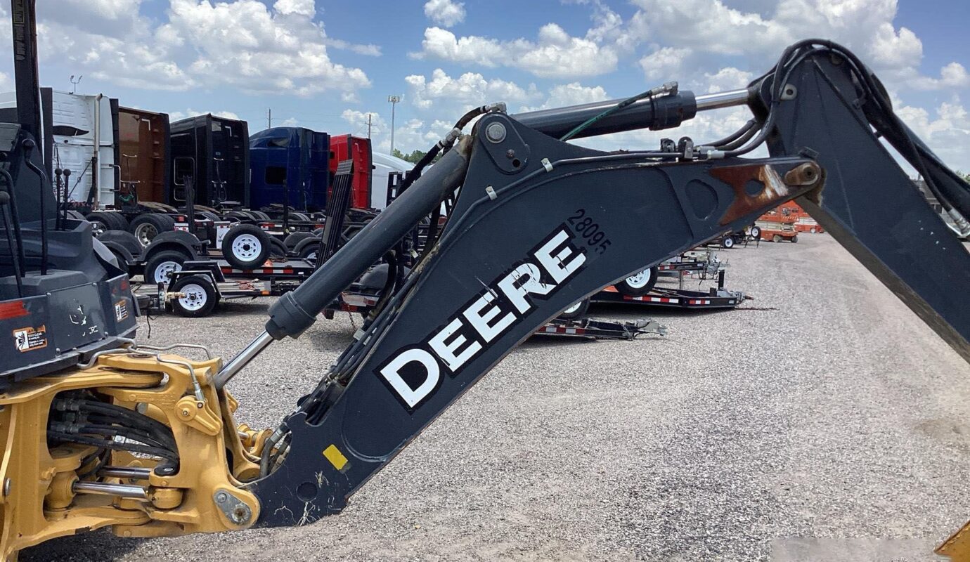 $17,500 – 2020 John Deere 310EL 4×2 Backhoe Loader