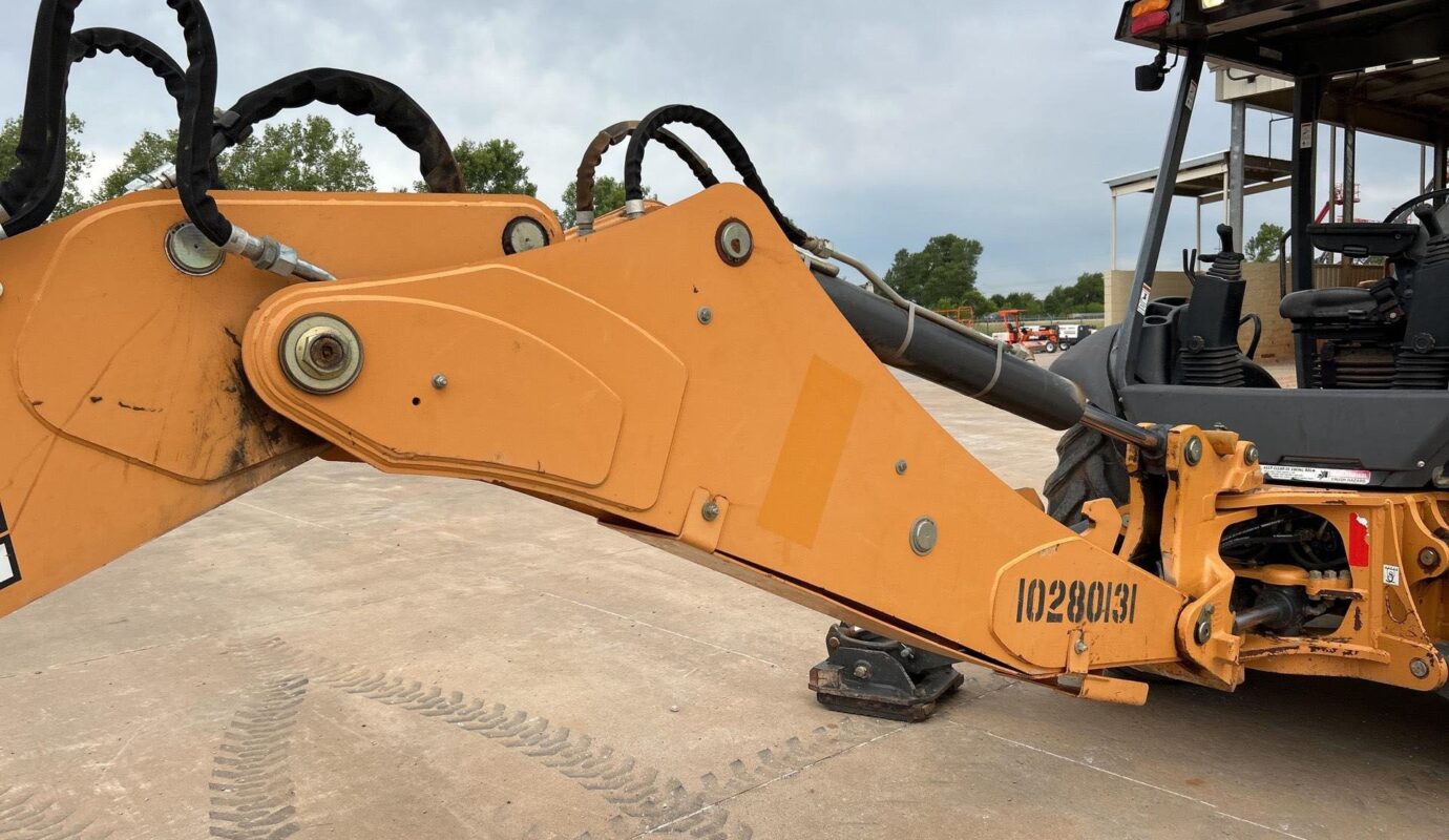 $14,900 – 2019 Case 580N EP 4×4 Backhoe Loader