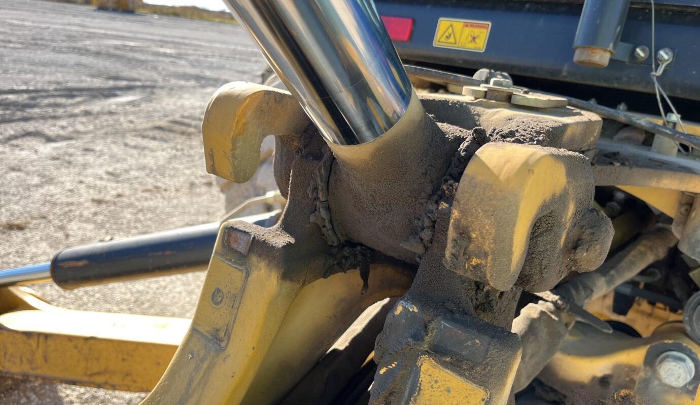 $24,500 – 2021 Cat 420 XE 4×4 Backhoe Loader