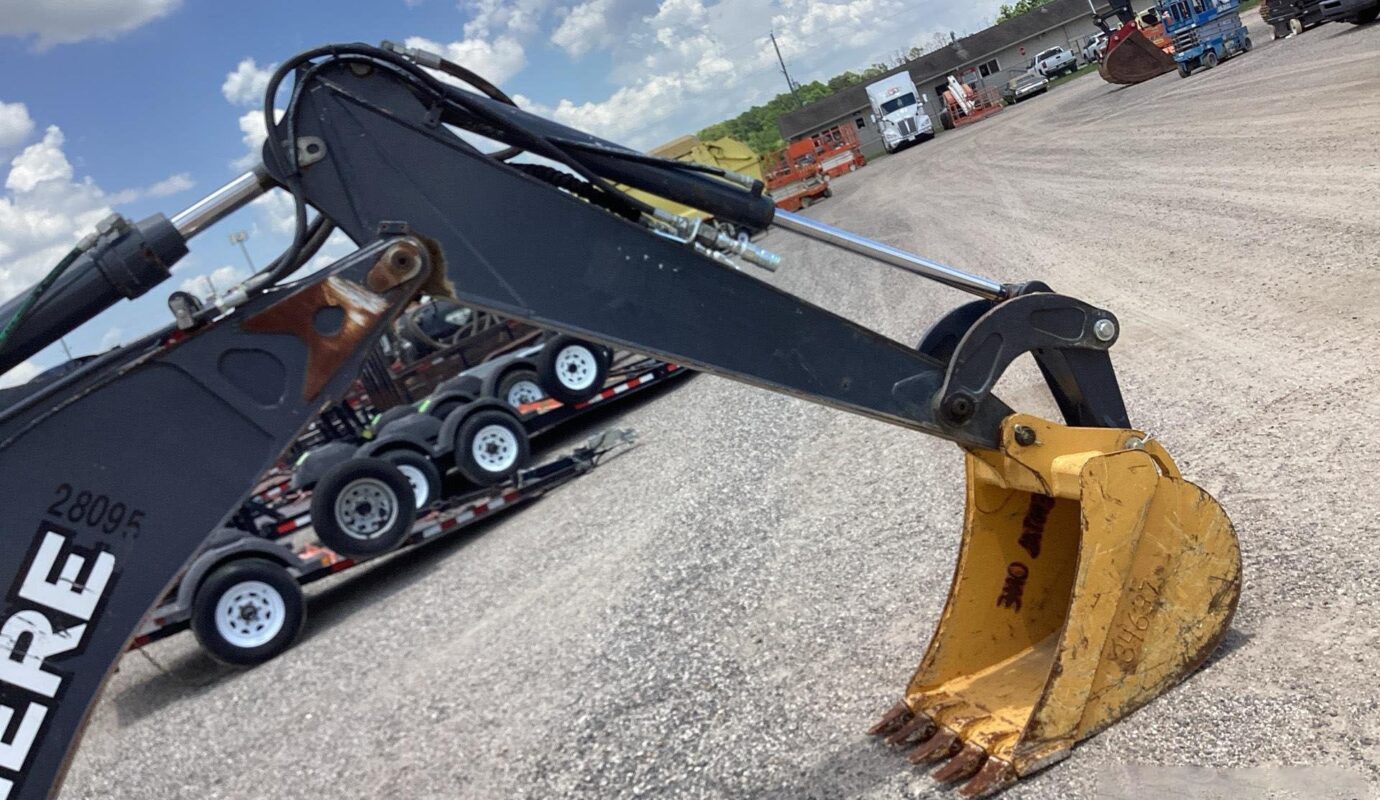 $17,500 – 2020 John Deere 310EL 4×2 Backhoe Loader