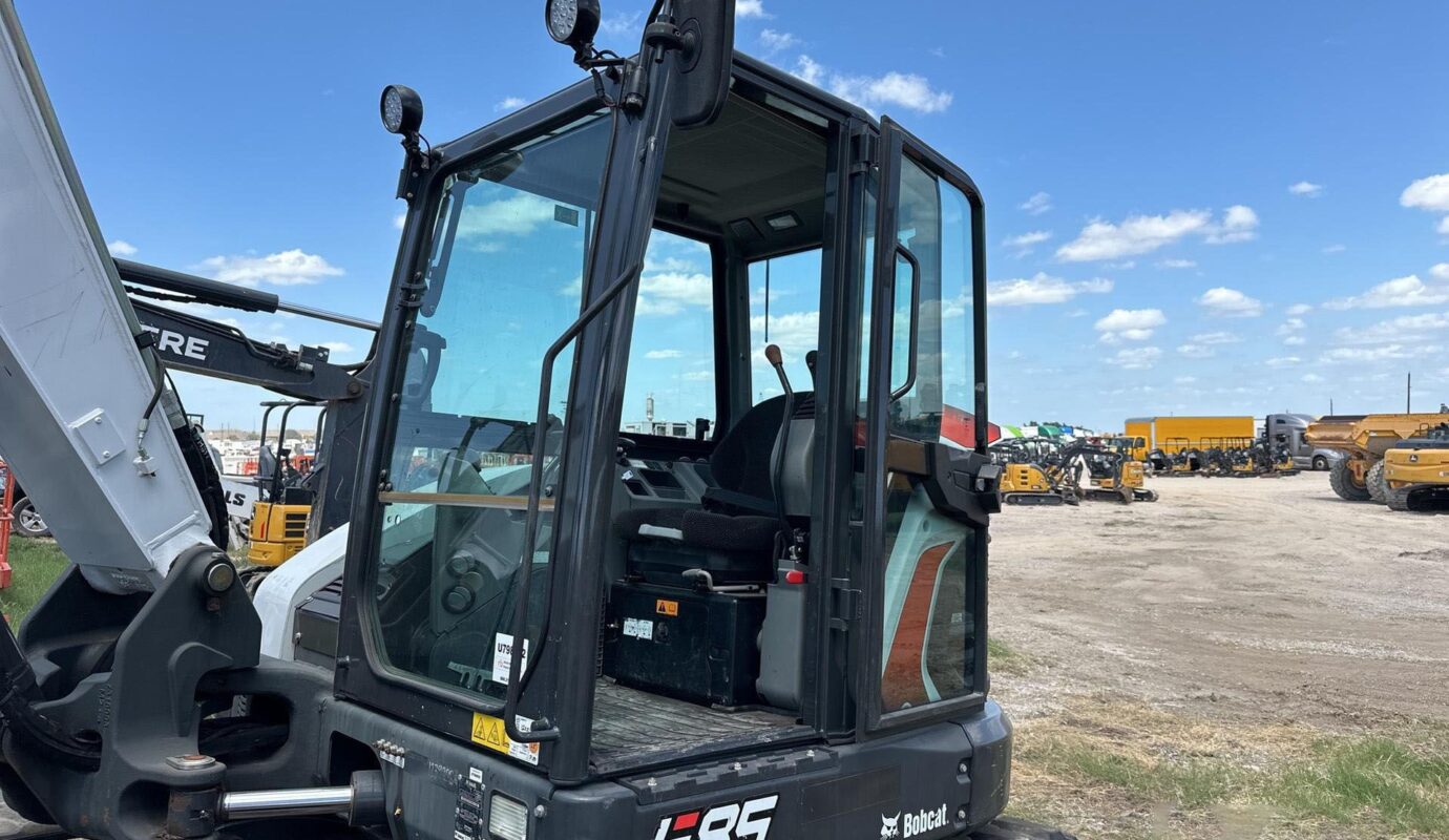 $29,000 – 2021 Bobcat E85 Mini Excavator