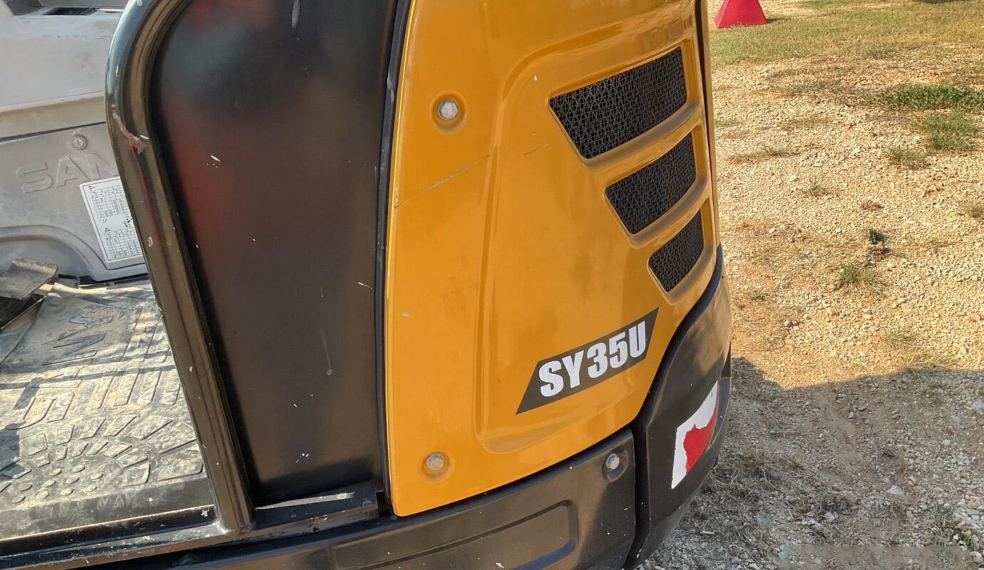 $12,000 – 2017 Sany SY35U Mini Excavator