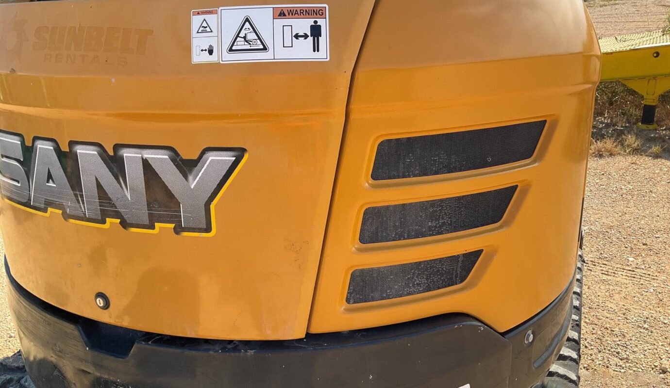 $12,000 – 2017 Sany SY35U Mini Excavator