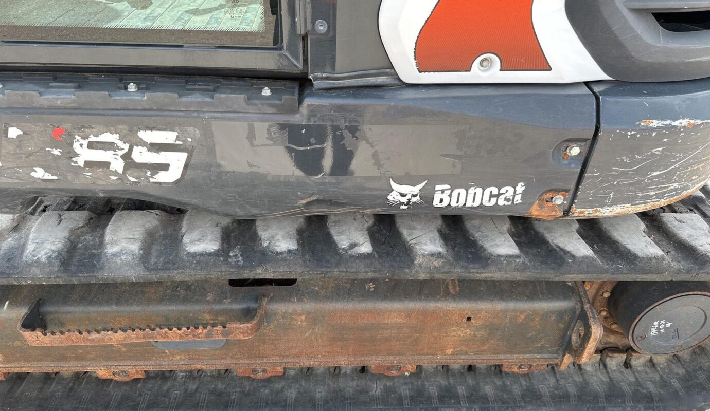 $21,000 – 2020 Bobcat E85 Mini Excavator