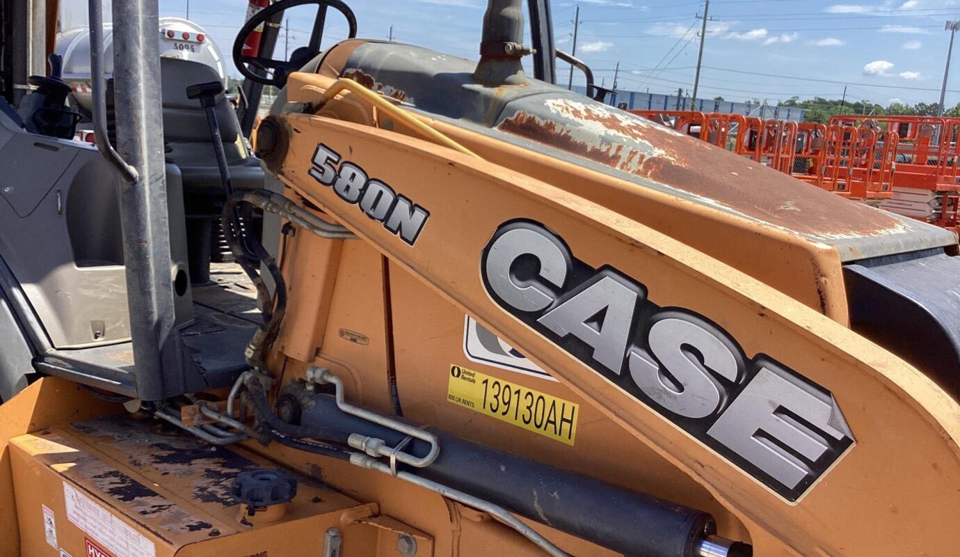 $12,500 – 2014 Case 580N SPEC-1 4×2 Backhoe Loader