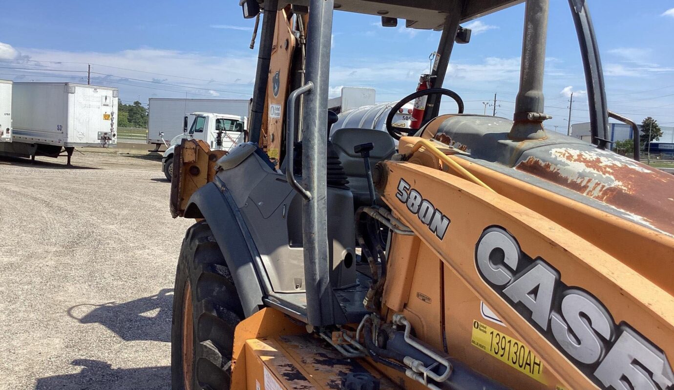 $12,500 – 2014 Case 580N SPEC-1 4×2 Backhoe Loader