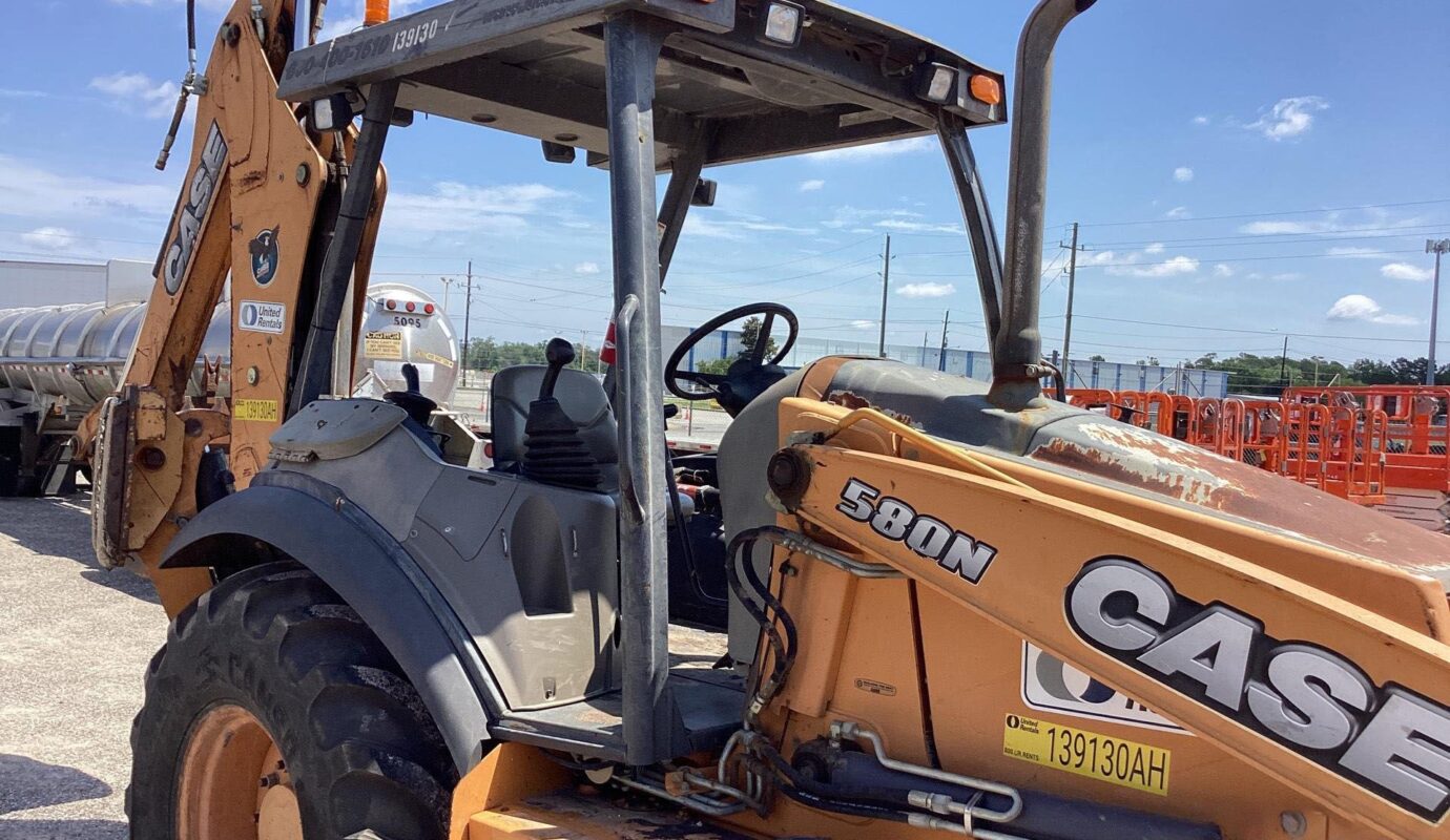 $12,500 – 2014 Case 580N SPEC-1 4×2 Backhoe Loader