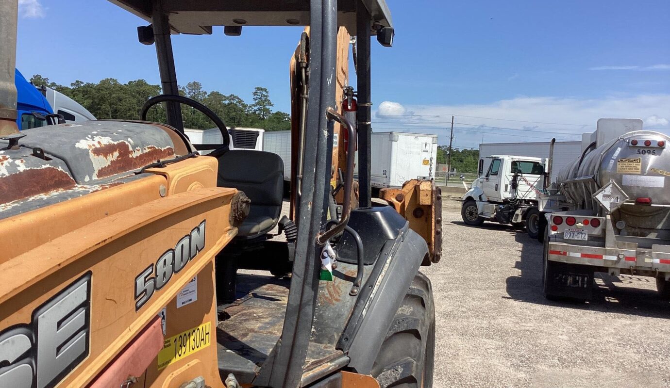 $12,500 – 2014 Case 580N SPEC-1 4×2 Backhoe Loader