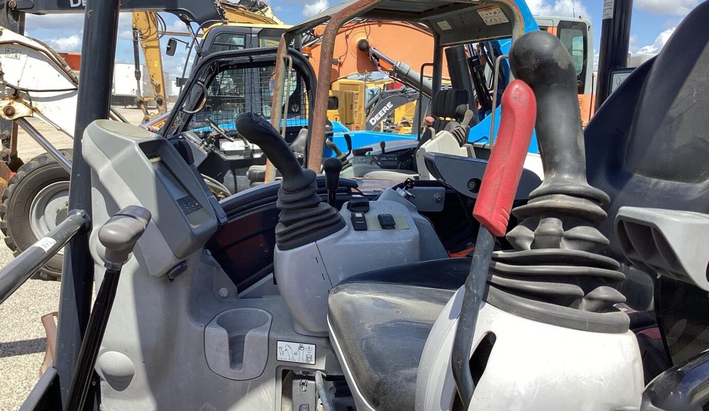 $13,300 – 2020 John Deere 35G Mini Excavator