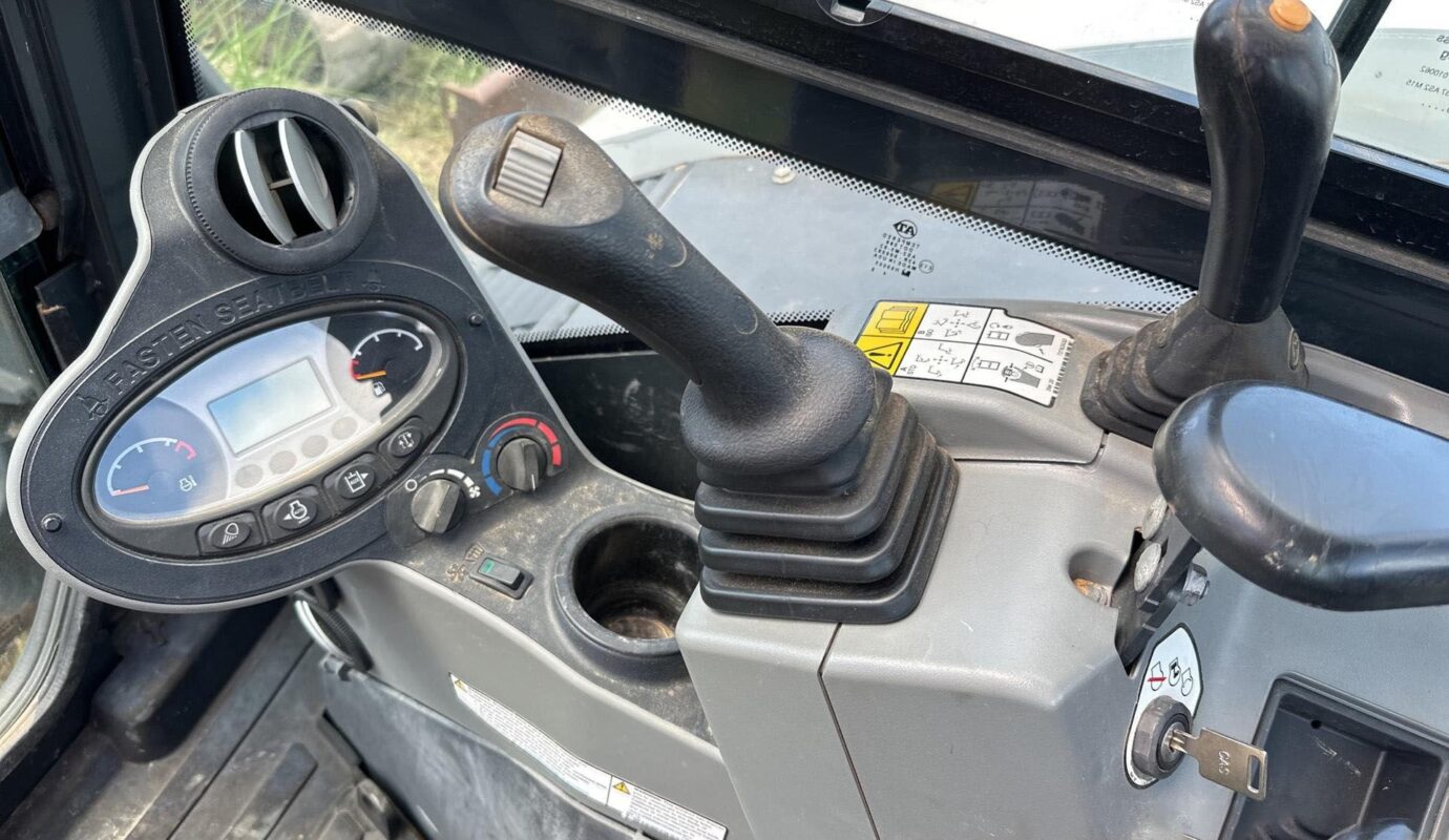 $29,000 – 2021 Bobcat E85 Mini Excavator