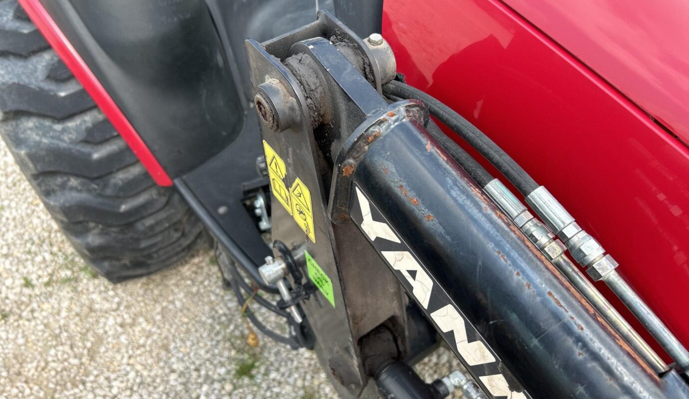 $9,000 – 2017 Yanmar SA24 4WD Utility Tractor