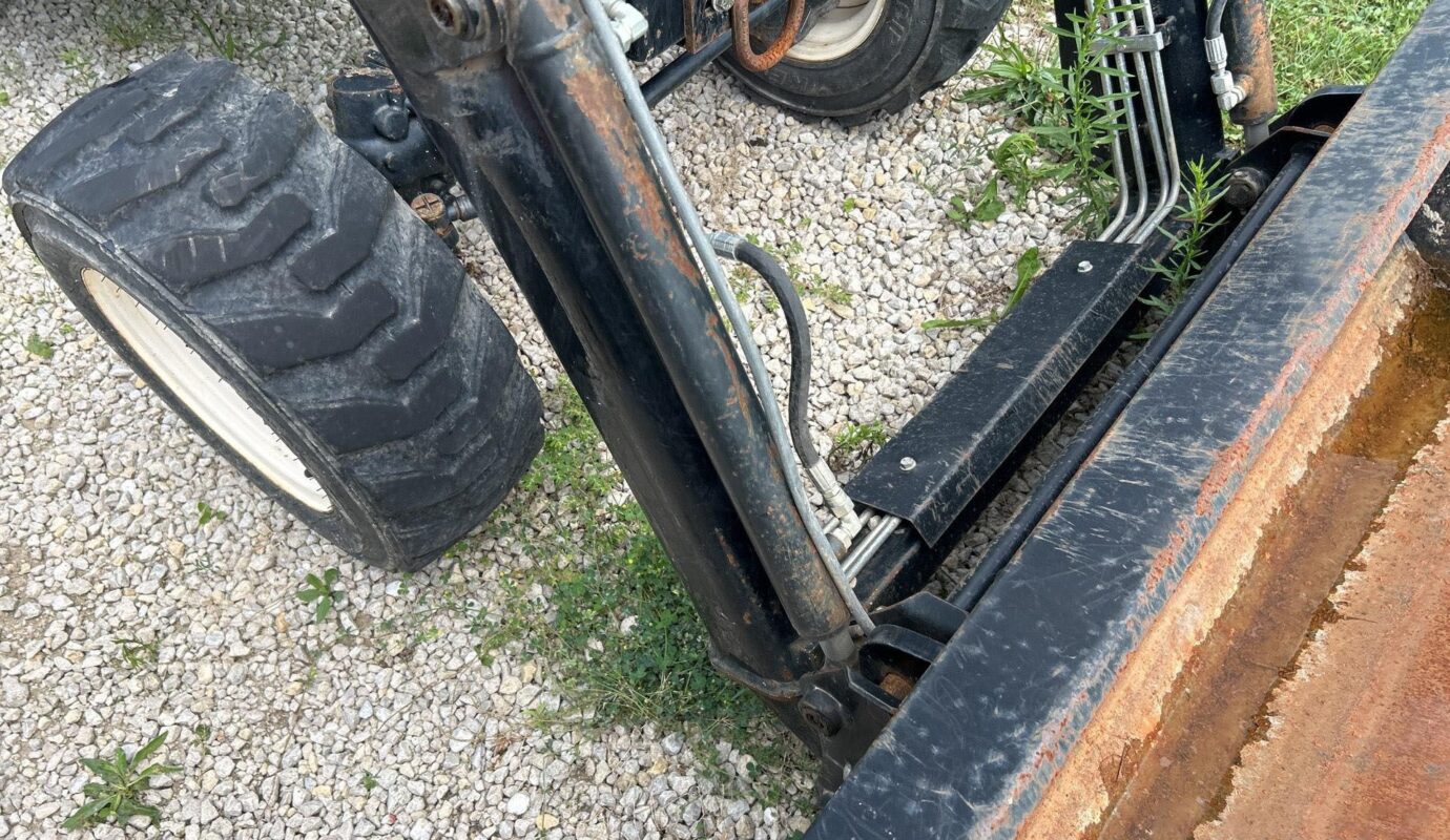 $9,000 – 2017 Yanmar SA24 4WD Utility Tractor