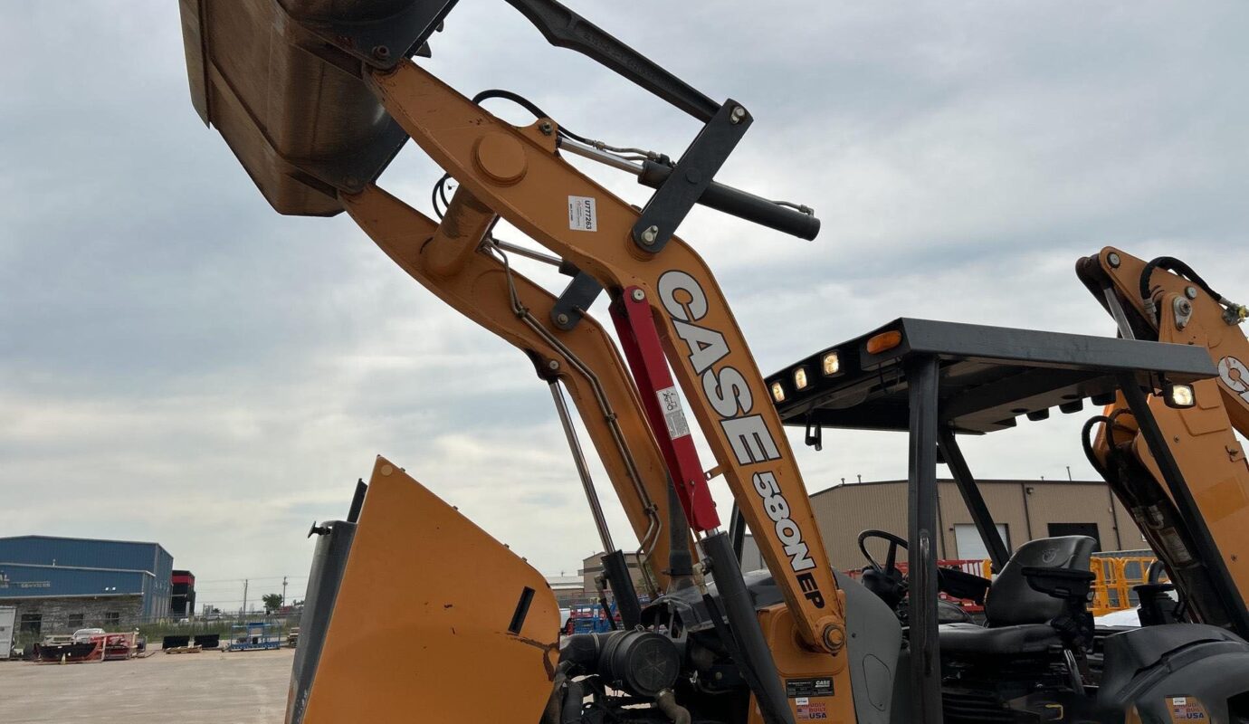 $14,900 – 2019 Case 580N EP 4×4 Backhoe Loader