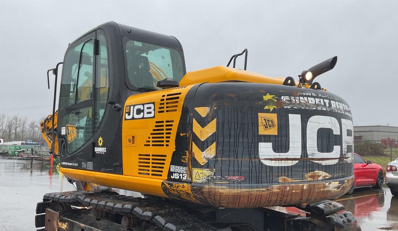 $22,000 – 2017 JCB JS131LC Tracked Excavator