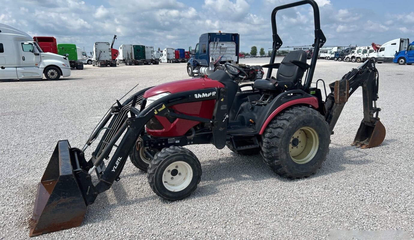 $9,000 – 2017 Yanmar SA24 4WD Utility Tractor