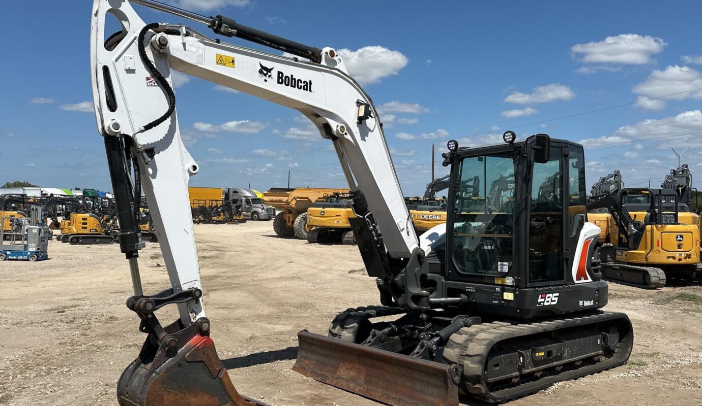 $29,000 – 2021 Bobcat E85 Mini Excavator