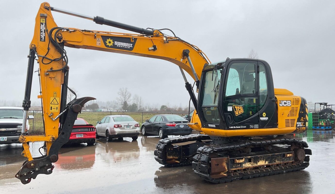 $22,000 – 2017 JCB JS131LC Tracked Excavator