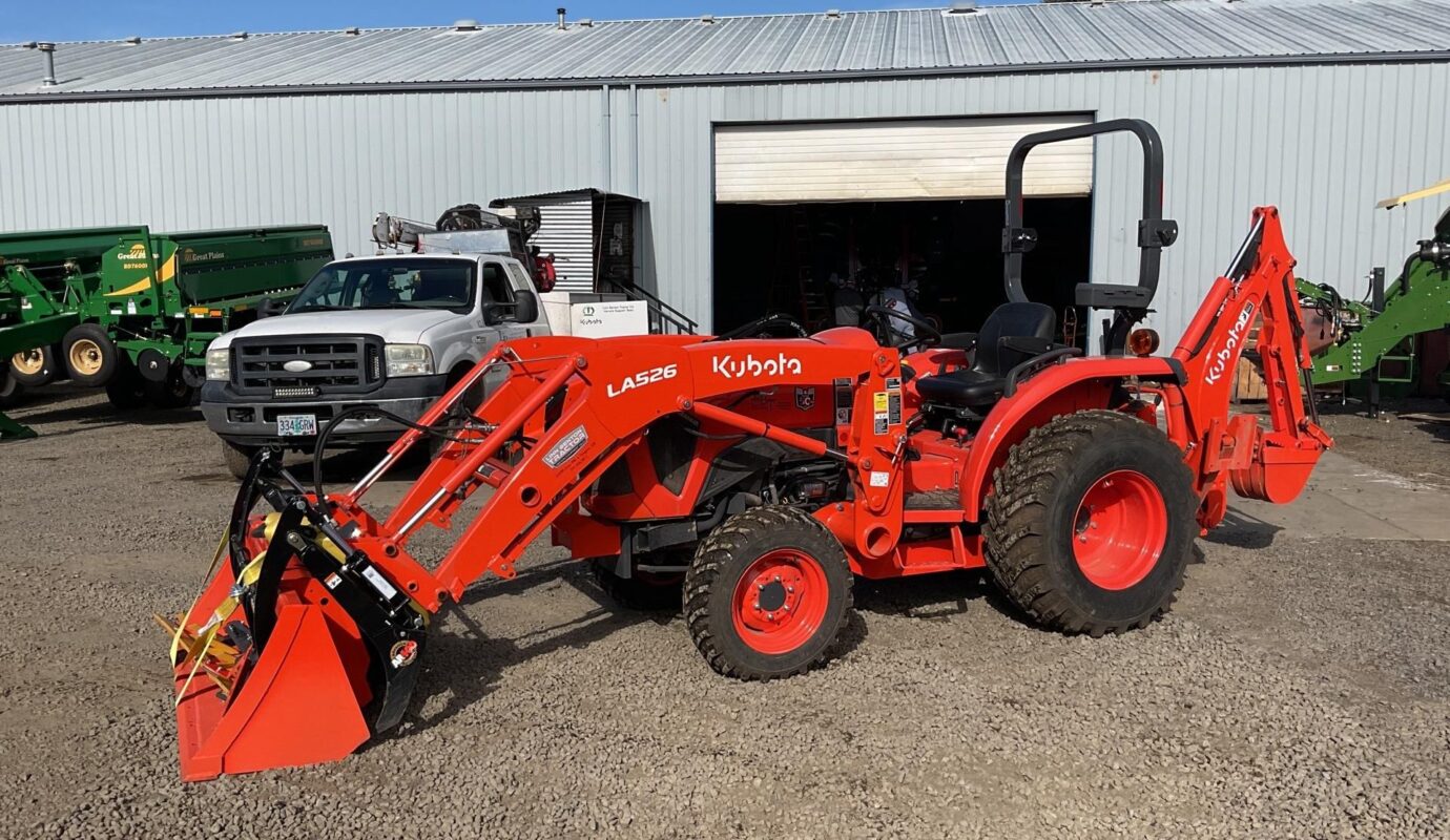 $14,200 – 2023 Kubota L3302HST-50 4WD Utility Tractor