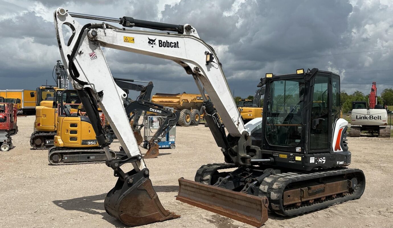 $21,000 – 2020 Bobcat E85 Mini Excavator