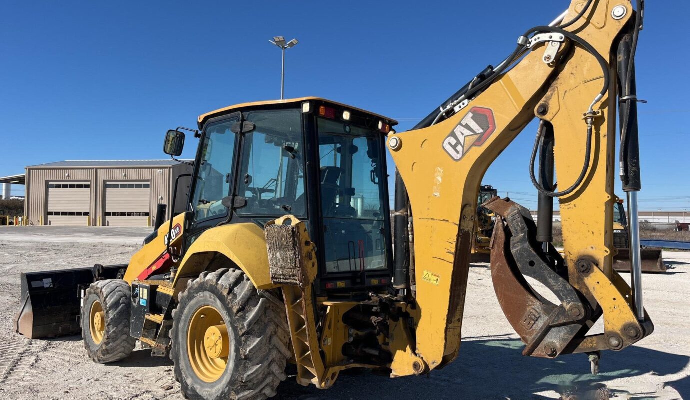 $24,500 – 2021 Cat 420 XE 4×4 Backhoe Loader