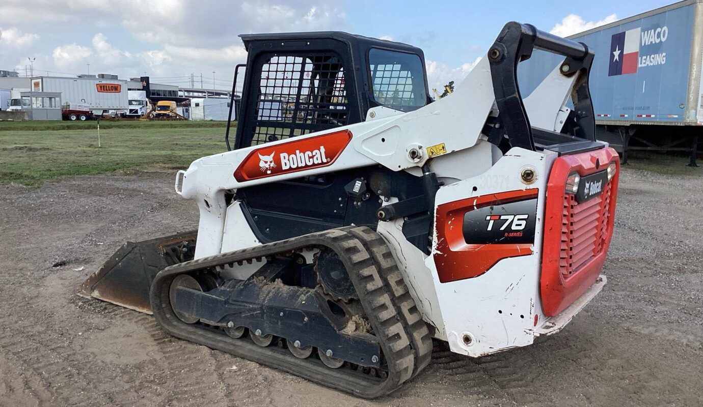 $15,000 – 2021 Bobcat T76 Compact Track Loader