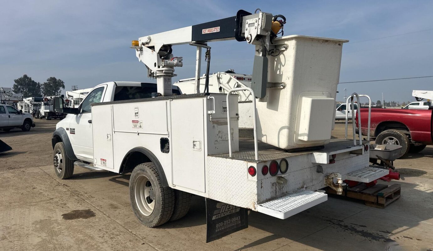 $13,900 – 2009 Terex Hi-Ranger NT-29 29 ft on 2017 Ram 5500 Heavy Duty 4×4 Bucket Truck