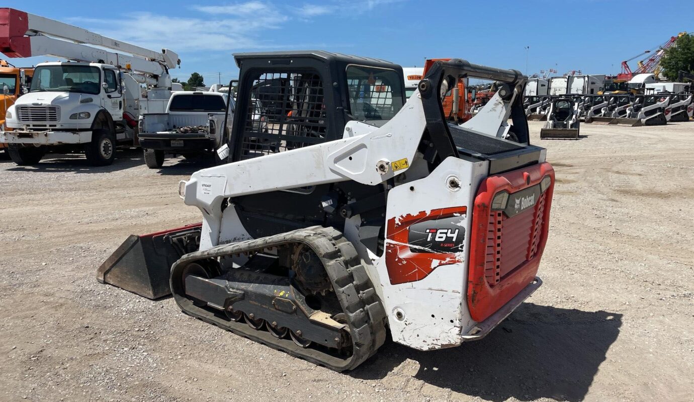 $12,900 – 2021 Bobcat T64 Compact Track Loader