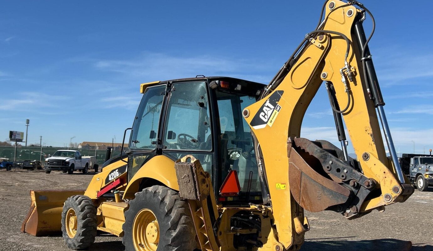 $13,600 – 2008 Cat 420E 4×4 Backhoe Loader