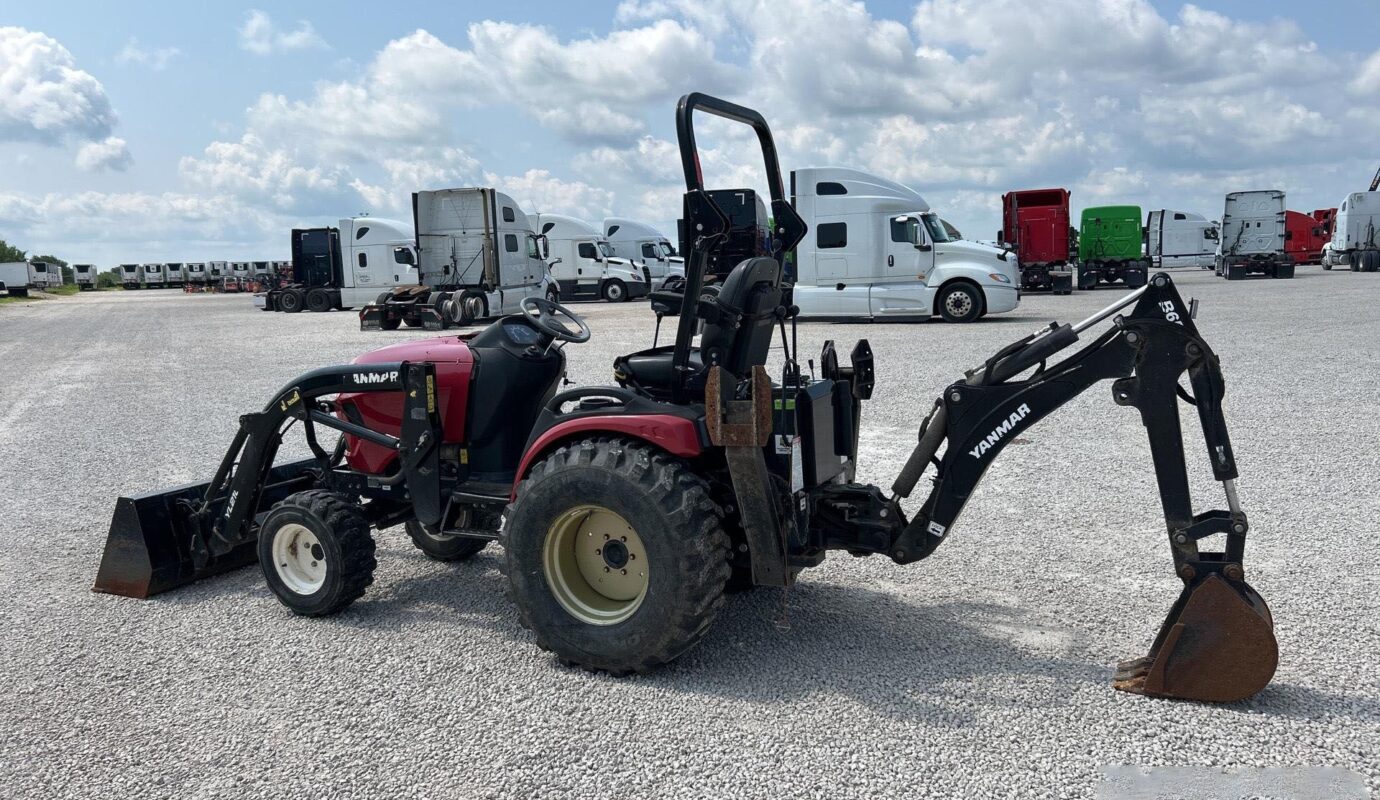 $9,000 – 2017 Yanmar SA24 4WD Utility Tractor