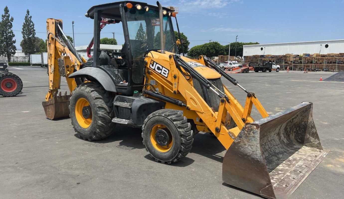 $13,800 – 2017 JCB 3CX14FT 4×4 Backhoe Loader