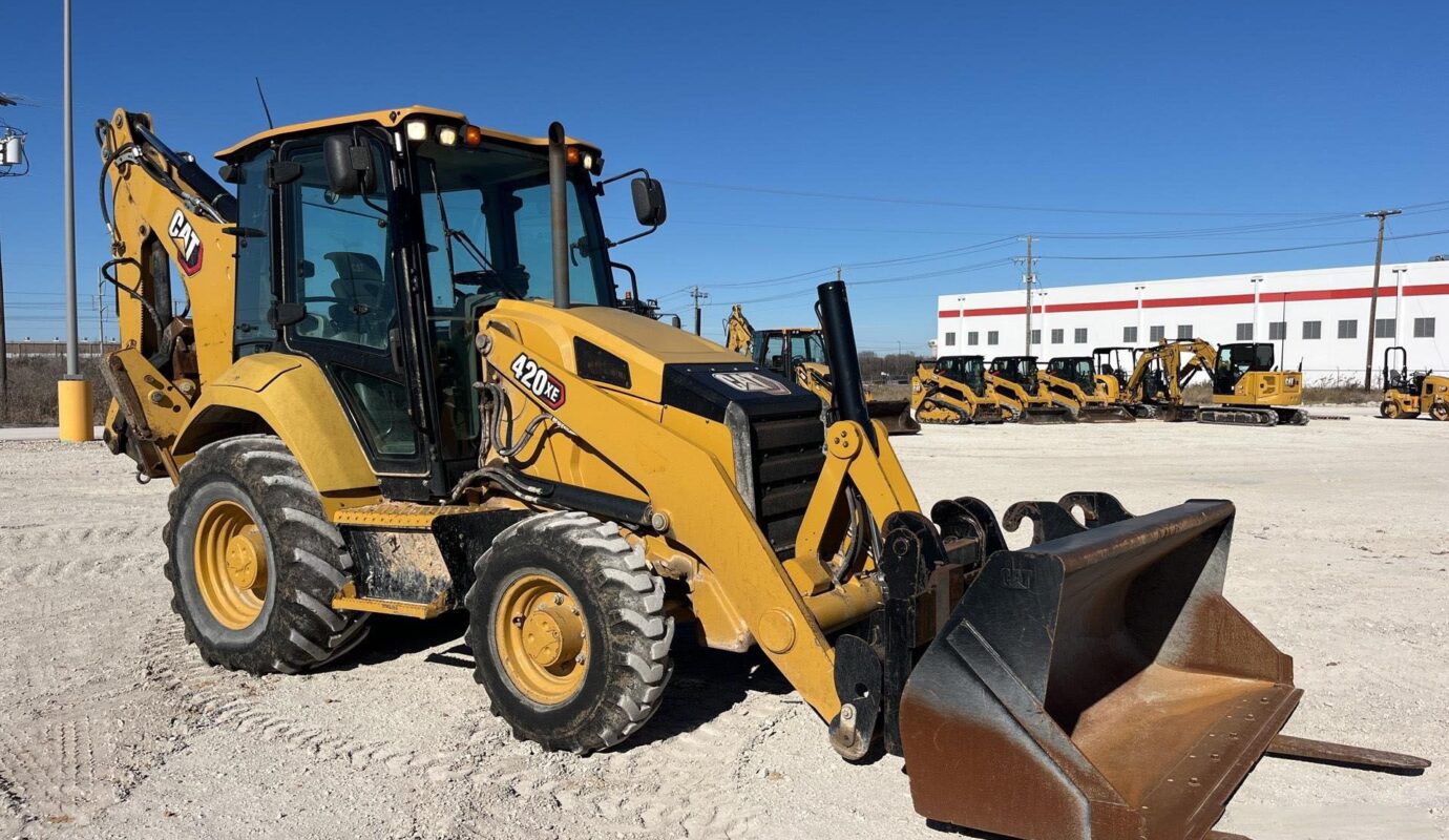 $24,500 – 2021 Cat 420 XE 4×4 Backhoe Loader