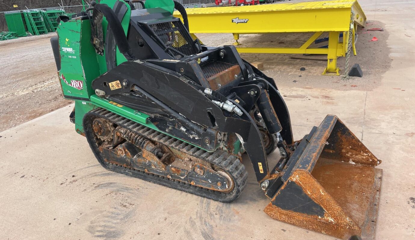 $8,600 – 2019 Toro Dingo TX1000 Mini Compact Track Loader