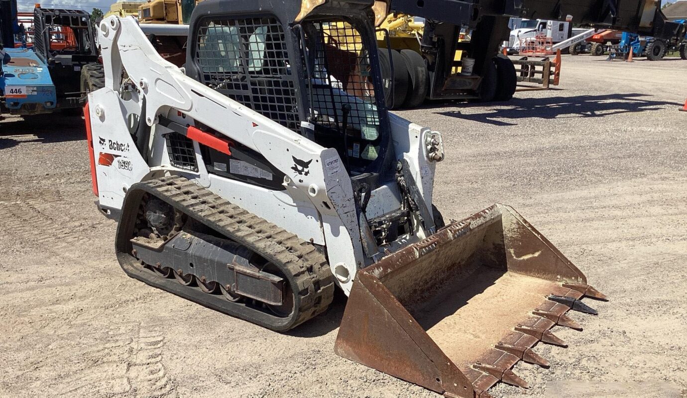 $13,000 – 2020 Bobcat T590 Compact Track Loader