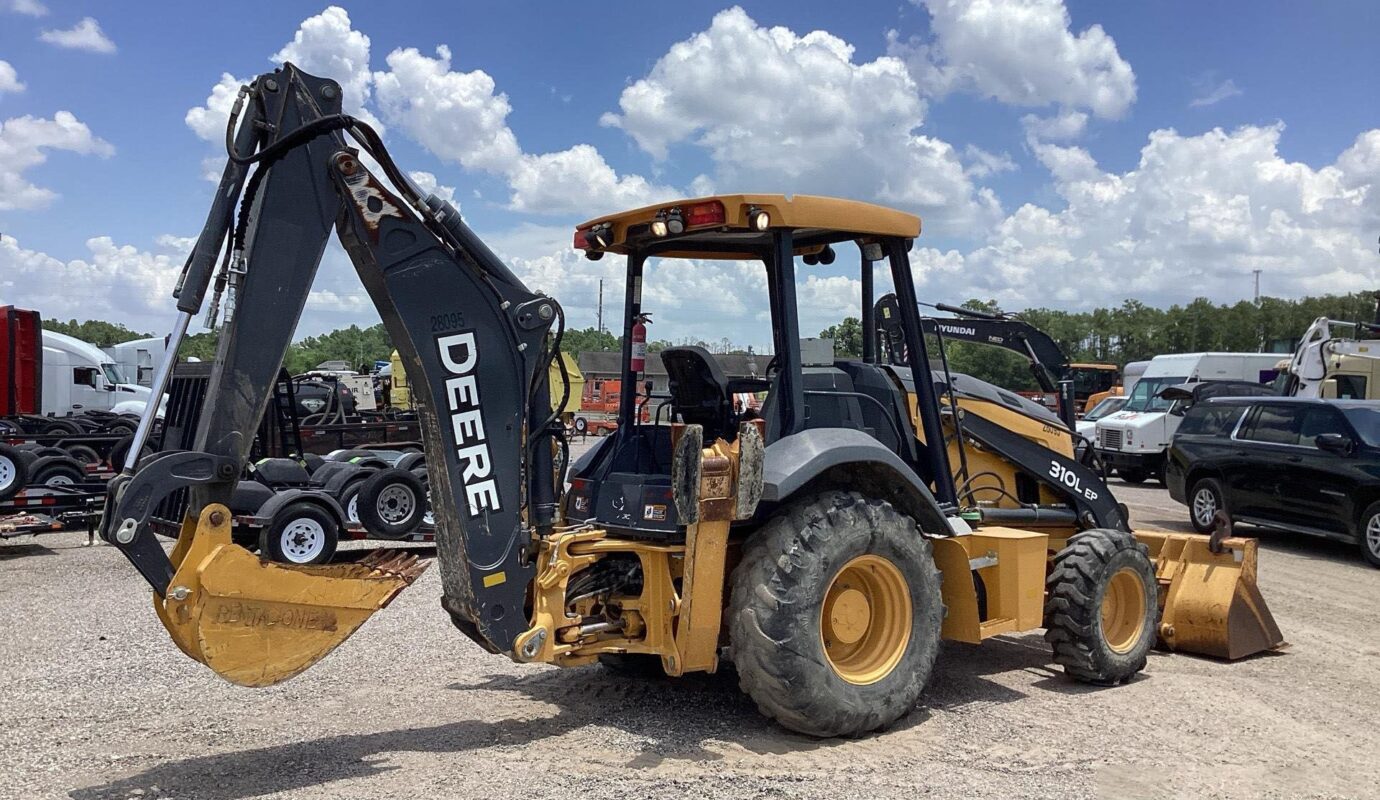 $17,500 – 2020 John Deere 310EL 4×2 Backhoe Loader