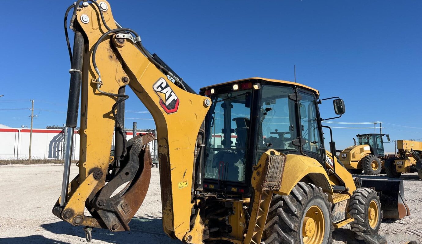 $24,500 – 2021 Cat 420 XE 4×4 Backhoe Loader