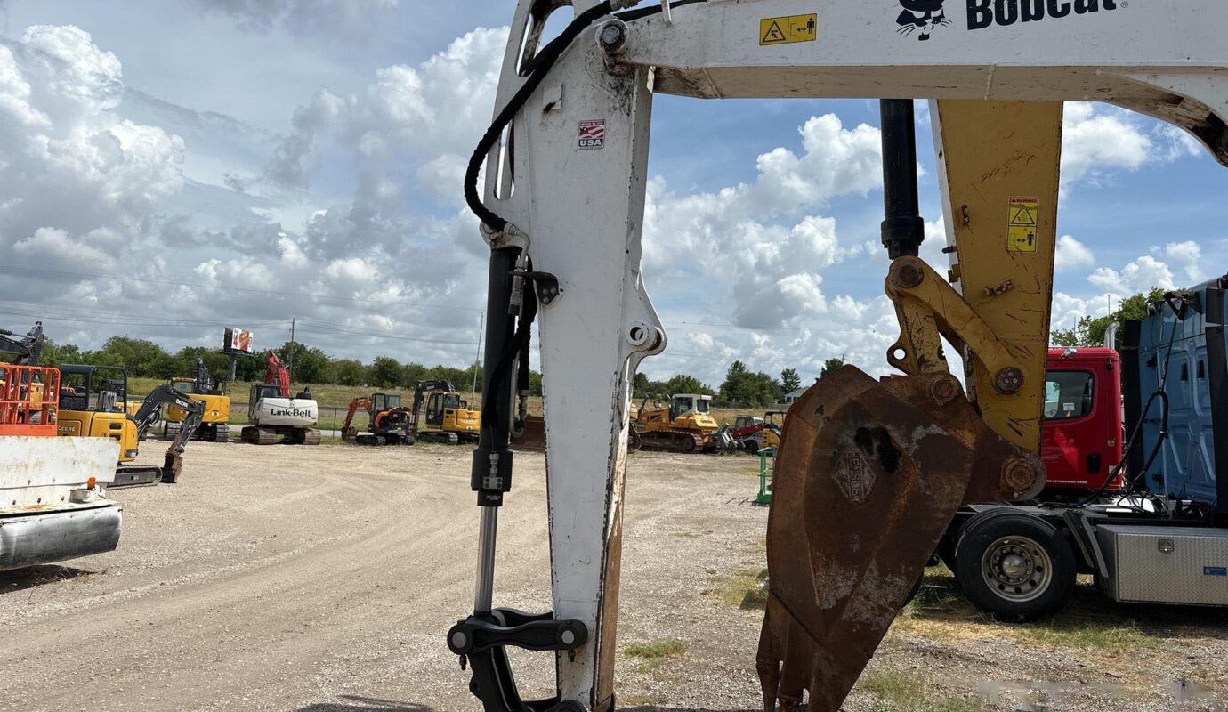 $21,000 – 2020 Bobcat E85 Mini Excavator