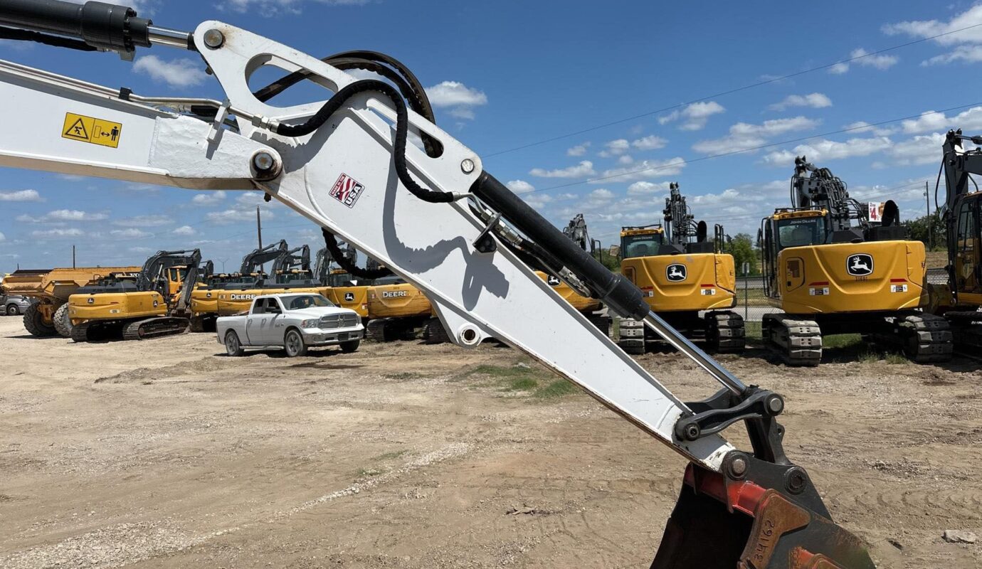 $29,000 – 2021 Bobcat E85 Mini Excavator