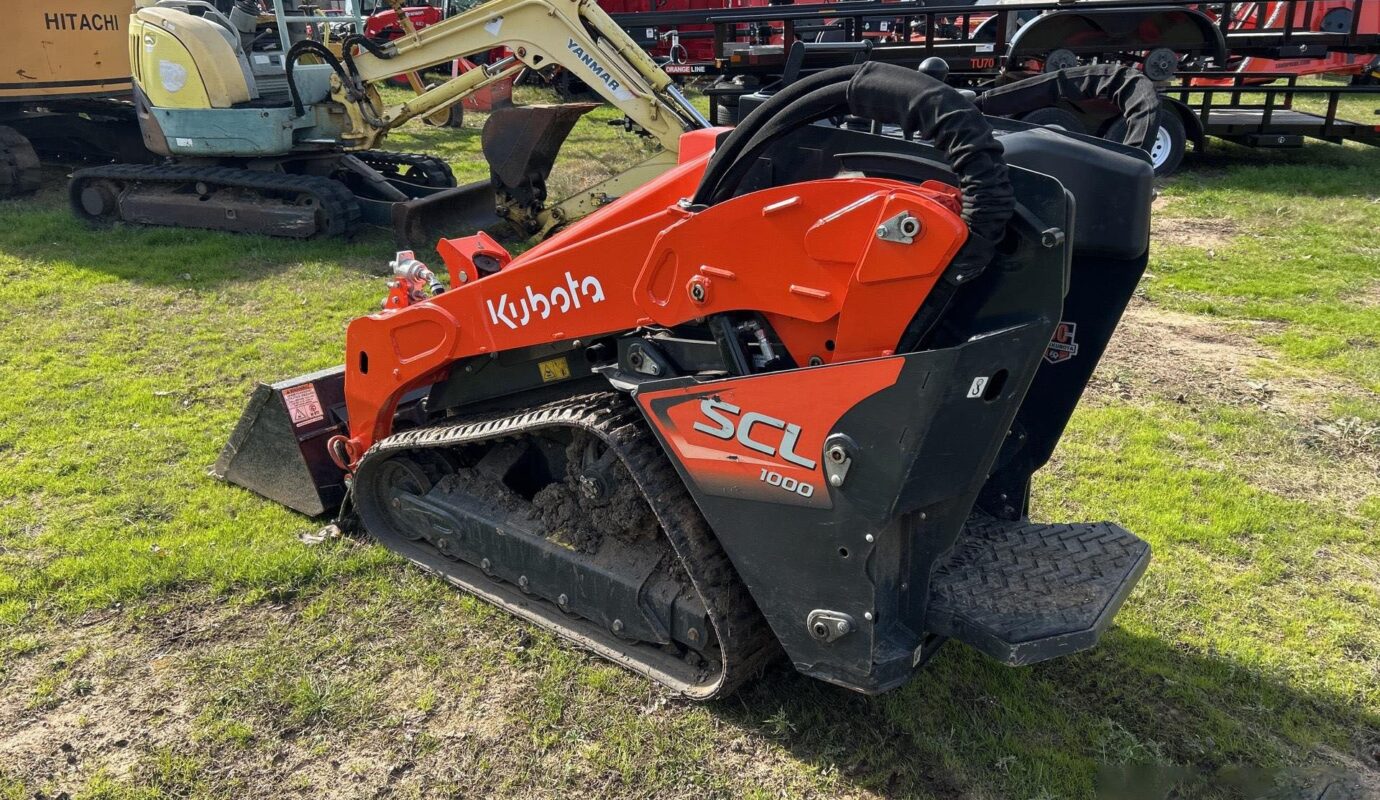 $12,000 – 2024 Kubota SCL1000 Compact Track Loader