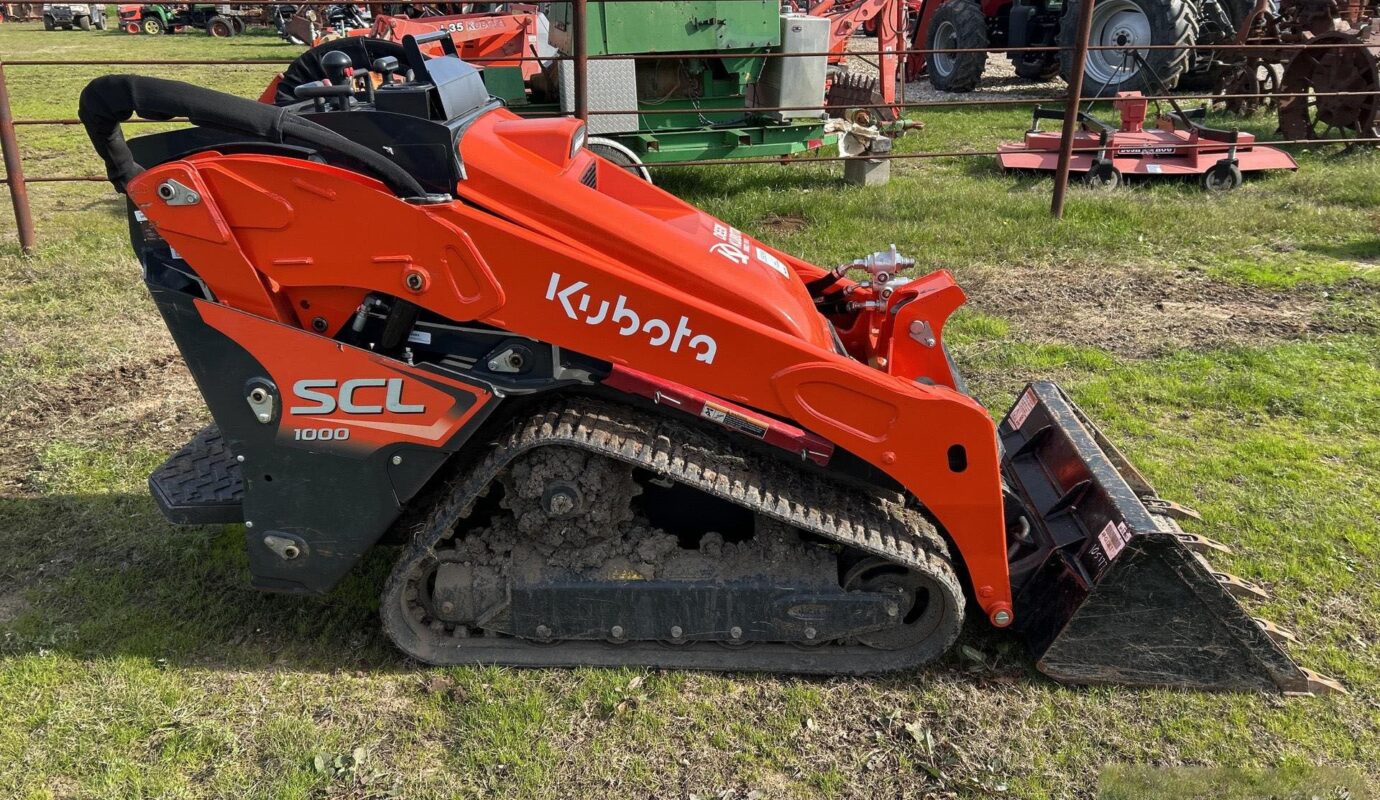 $12,000 – 2024 Kubota SCL1000 Compact Track Loader