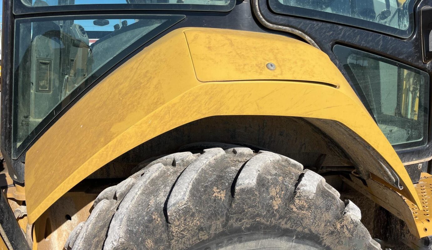 $24,500 – 2021 Cat 420 XE 4×4 Backhoe Loader